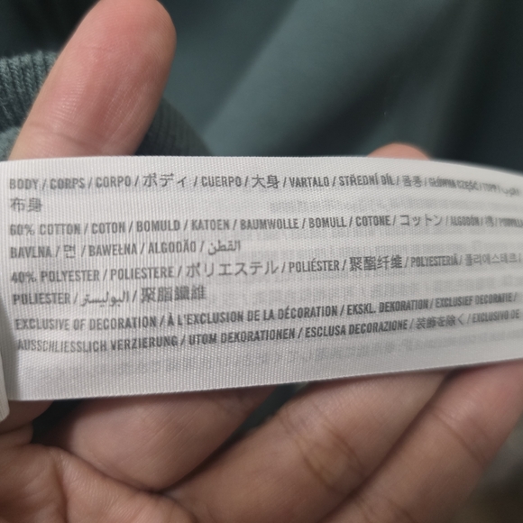 Hollister Green Women's Crop Sweater - Picture 3 of 10